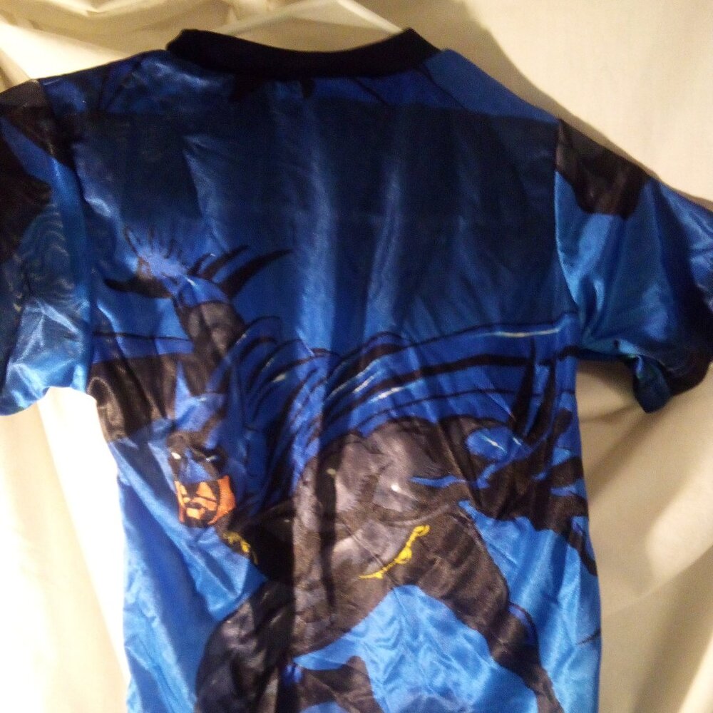 Warner brothers batman short sleeve -medium  boy